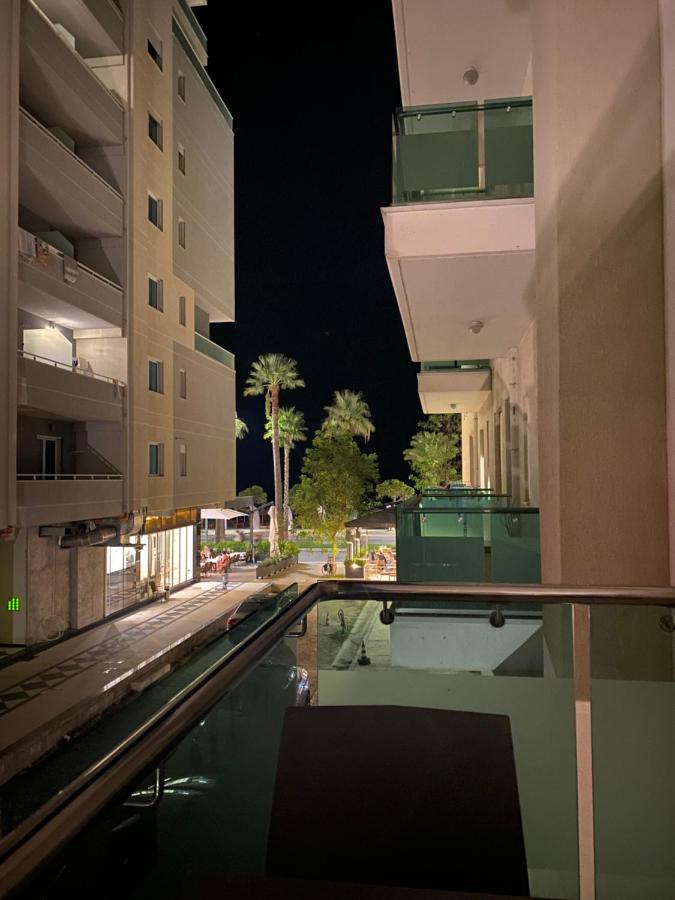 Enid Apartment วญอเรอ ภายนอก รูปภาพ